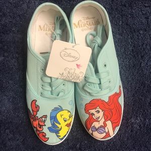NWT Disney Little Mermaid Tennis Shoes (Size 8)